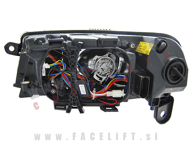 Audi A6 4F 04-08 bi-xenon žarometi Audi A6 4F 04-08 bi-xenon žarometi