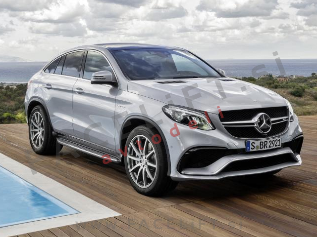 Mercedes GLE Coupe C292 15-19 bočne stopnice
