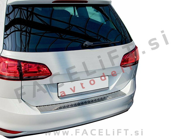 VW Golf 7 Karavan 12-17 zaščita zadnjega odbijača srebrna mat VW Golf 7 Karavan 12-17 zaščita zadnjega odbijača srebrna mat