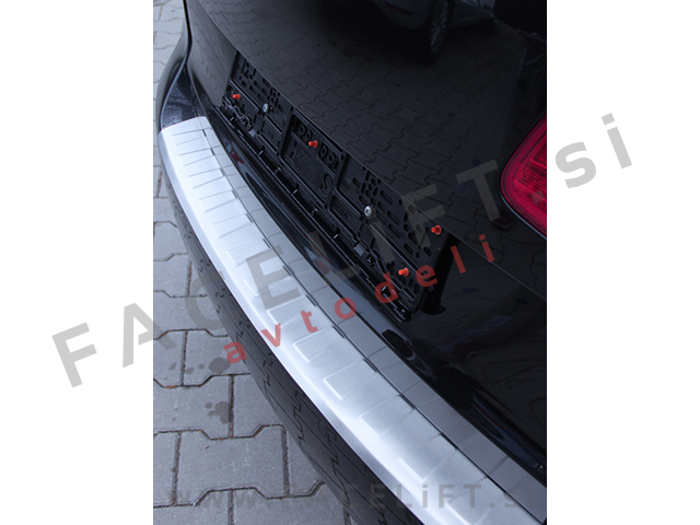VW Touran 1T3 10-15 zaščita zadnjega odbijača srebrna (mat)