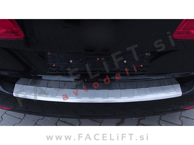 VW Touran 1T3 10-15 zaščita zadnjega odbijača srebrna (mat)