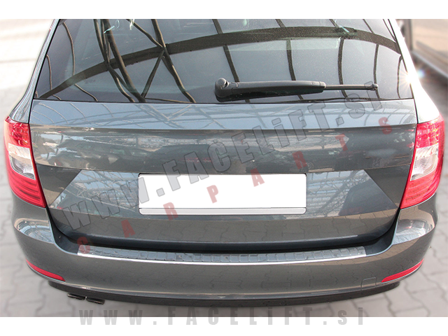 Škoda Superb 3T Karavan 08-15 zaščita zadnjega odbijača kromirana (sijaj)