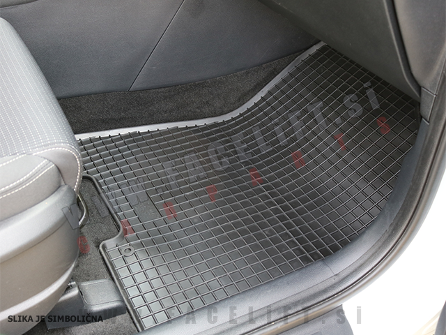Audi A1 / 8X (10-18) / tipske gumijaste preproge