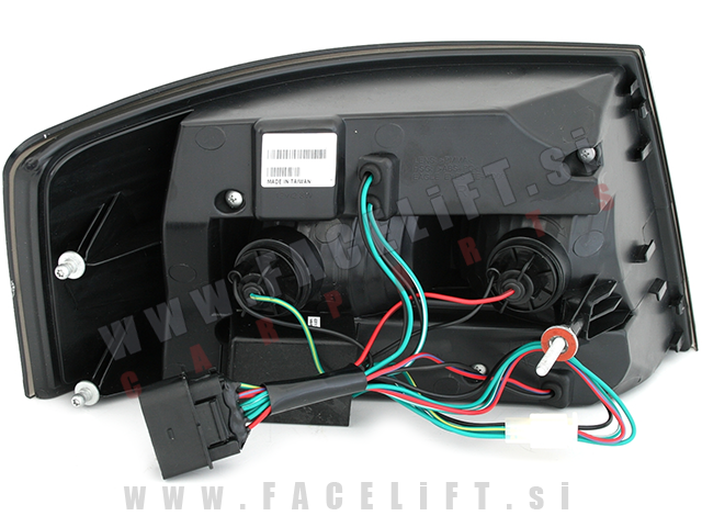 Audi A6 Limuzina 4F C6 04-08 zadnje LED luči 6-pin Audi A6 Limuzina 4F C6 04-08 zadnje LED luči 6-pin