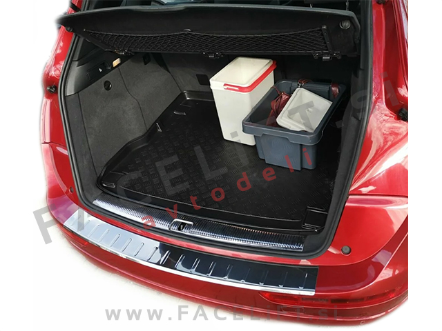 Audi Q5 8R 08-16 zaščita zadnjega odbijača kromirana (sijaj)