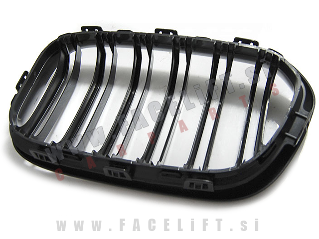 BMW 1 F20 F21 15-18 ledvičke M1 izgled črne (sijaj)