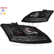 Audi TT 8J 06-10 bi-xenon žarometi DTS DRL