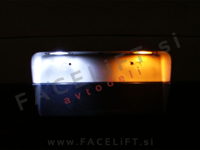 BMW Z4 / E85 E86 (03-08) / LED osvetlitev registrske tablice z ohišjem