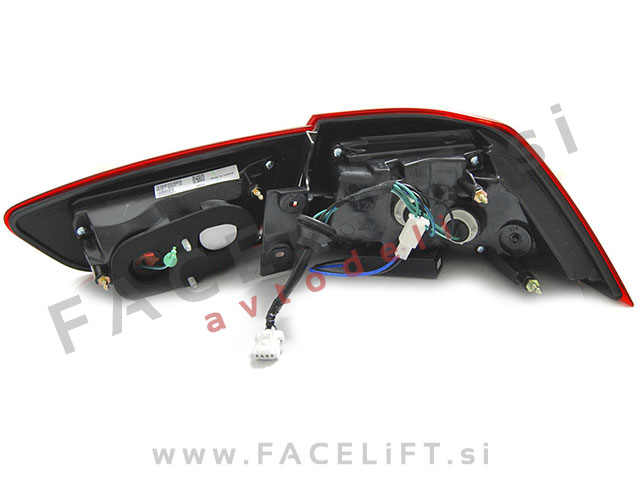Mitsubishi Lancer / CY0 (07-11) / zadnje LED luči