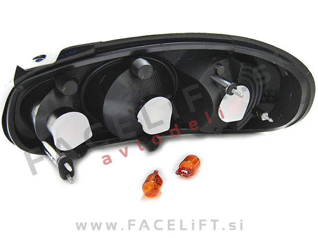 Mazda MX-5 98-05 zadnje luči Mazda MX-5 98-05 zadnje luči