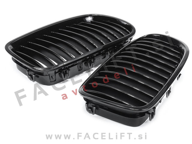 BMW 5 F10 F11 10-17 ledvičke črne (sijaj) BMW 5 F10 F11 10-17 ledvičke črne (sijaj)