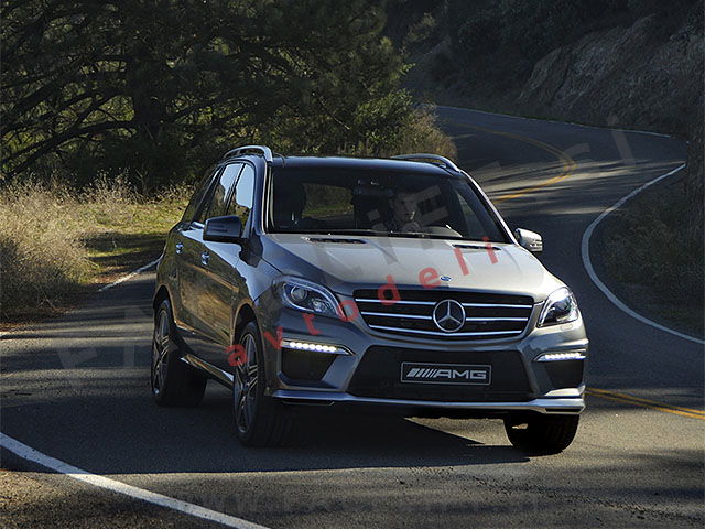 Mercedes ML / W166 (11-15) / sprednji odbijač / AMG 63 / PDC / SRA Mercedes ML / W166 (11-15) / sprednji odbijač / AMG 63 / PDC / SRA