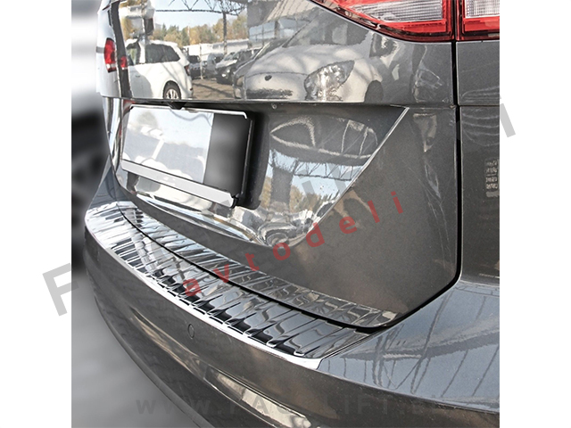 VW Touran 5T 15- zaščita zadnjega odbijača kromirana (sijaj)