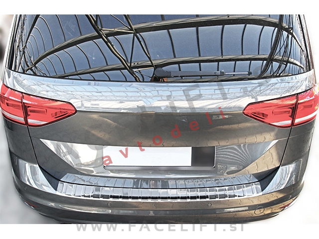 VW Touran 5T 15- zaščita zadnjega odbijača kromirana (sijaj)