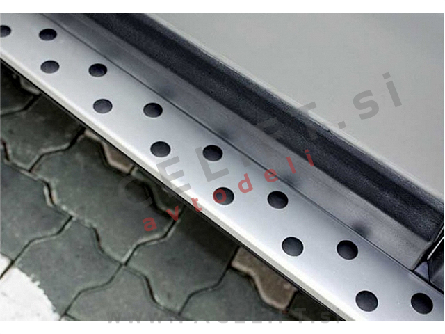 Kia Sorento / XM (09-12) / bočne stopnice Kia Sorento / XM (09-12) / bočne stopnice