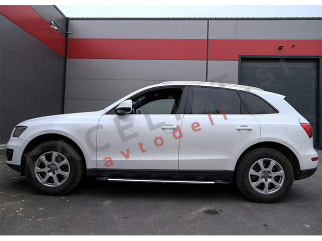 Audi Q5 8R 09-16 bočne stopnice Audi Q5 8R 09-16 bočne stopnice