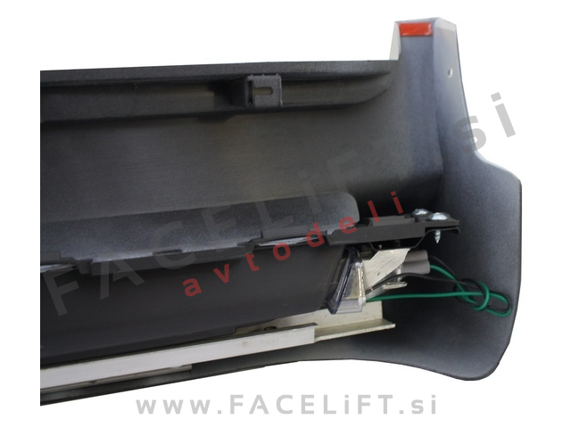 Toyota Land Cruiser / FJ200 (15- ) / bočne stopnice Toyota Land Cruiser / FJ200 (15- ) / bočne stopnice