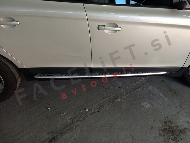 Volvo XC60 08-13 bočne stopnice Volvo XC60 08-13 bočne stopnice