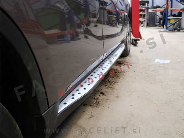BMW X1 E84 09-15 bočne stopnice BMW X1 E84 09-15 bočne stopnice