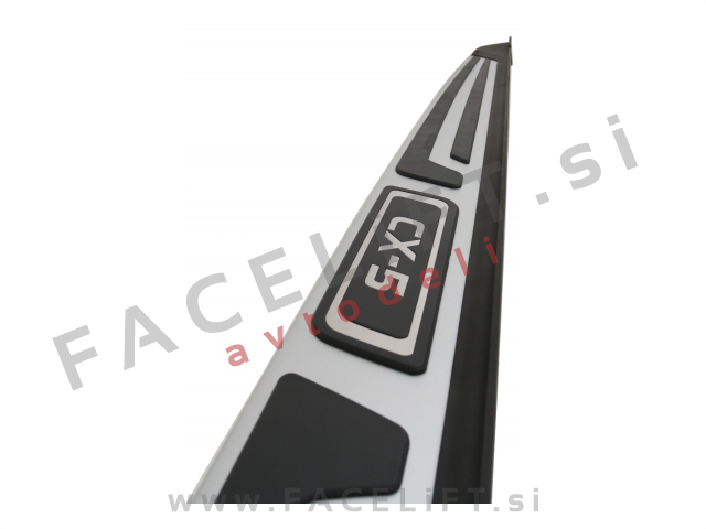 Mazda CX-5 / KF (17- ) / bočne stopnice
