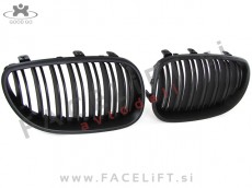 BMW 5 E60 E61 03-10 ledvičke črne (mat)