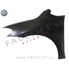 VW Golf Sportsvan / (14- ) / sprednji blatnik / levi