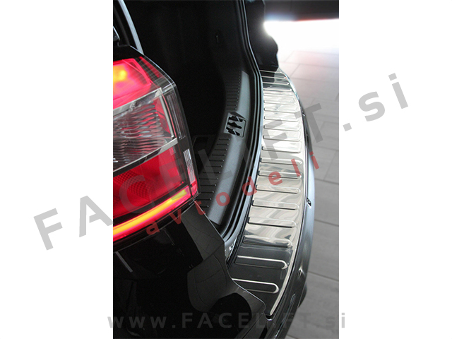 Ford Kuga 12-19 zaščita zadnjega odbijača kromirana (sijaj)