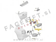 Audi A6 Limuzina 4G C7 11-14 zadnja notranja LED luč desna