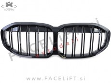 BMW 1 F40 19- ledvičke črne (sijaj)