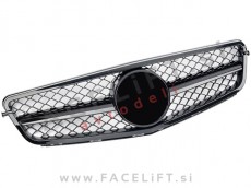 Mercedes C S204 W204 07-14 maska črna (sijaj)