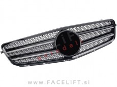 Mercedes C S204 W204 07-14 maska črna (sijaj)