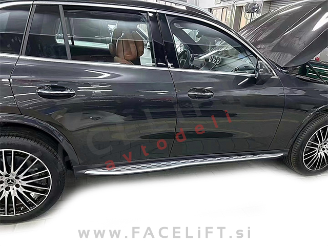 Mercedes GLC C254 X254 22- bočne stopnice