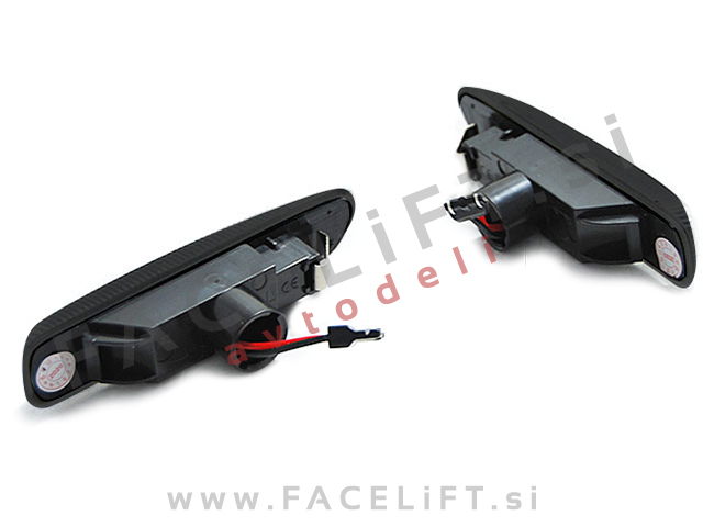 Dinamični bočni LED smerniki zatemnjeni BMW