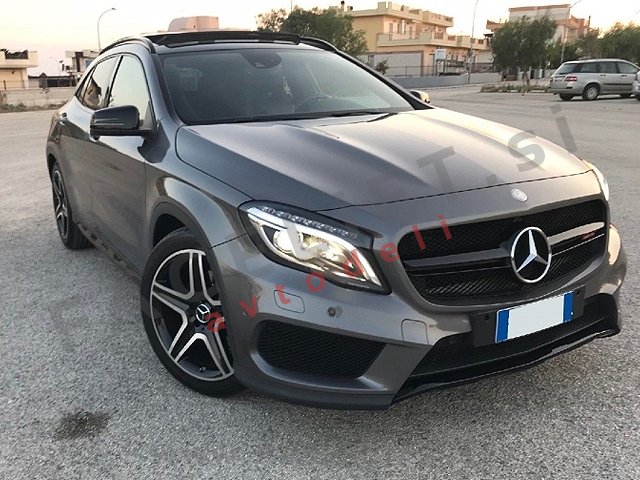 Mercedes GLA X156 13-16 maska GLA45 izgled črna (sijaj)
