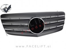 Mercedes E W211 06-09 maska črna mat