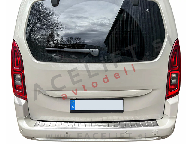 Citroen Berlingo 18- zaščita zadnjega odbijača kromirana sijaj