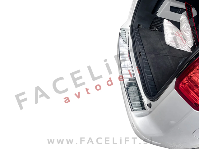 Zaščita zadnjega odbijača kromirana Peugeot 5008 09-17 Zaščita zadnjega odbijača kromirana Peugeot 5008 09-17