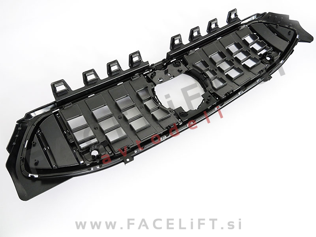 Maska kromirana črna sijaj Mercedes CLA C118 X118 19-