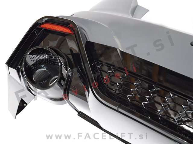 Zadnji odbijač z nastavki za izpuh črni sijaj Audi A4 B9 Limuzina 19-24