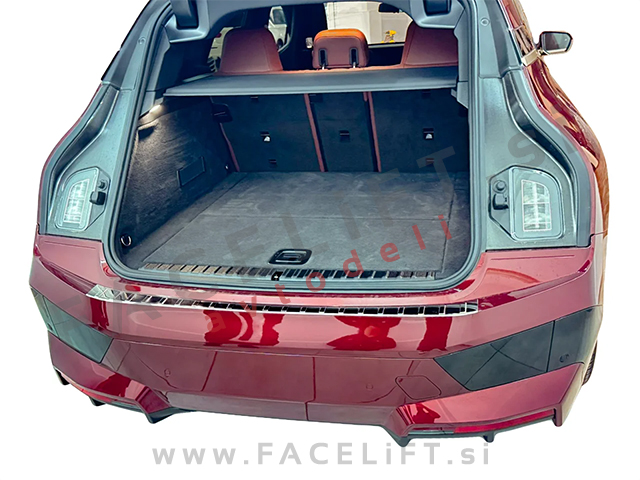 Zaščita zadnjega odbijača kromirana BMW iX 21-