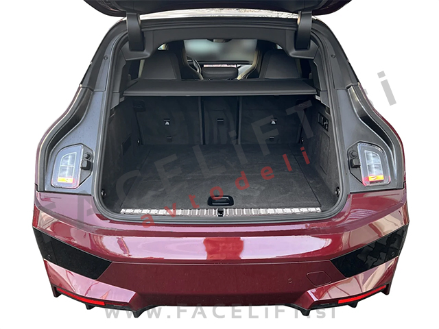 Zaščita zadnjega odbijača notranja kromirana BMW iX 21- Zaščita zadnjega odbijača notranja kromirana BMW iX 21-