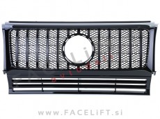 Maska črna sijaj Mercedes G W463 89-18