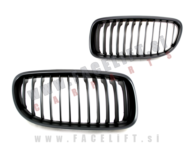 BMW 3 E90 E91 LCI 08-12 ledvičke črne (mat) BMW 3 E90 E91 LCI 08-12 ledvičke črne (mat)