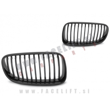 BMW 3 / E92 E93 (10-14) / ledvičke / črne (sijaj) BMW 3 / E92 E93 (10-14) / ledvičke / črne (sijaj)