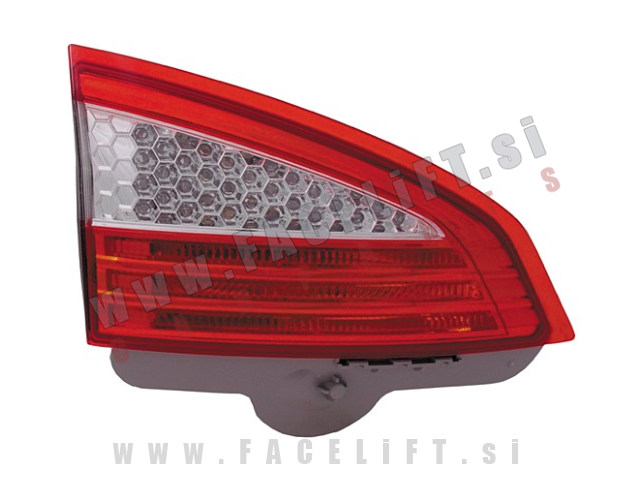 Ford Mondeo Karavan 07-10 zadnja notranja luč leva Ford Mondeo Karavan 07-10 zadnja notranja luč leva