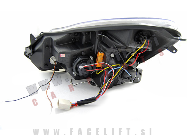 Opel Corsa D / S07 (06-14) / žarometi