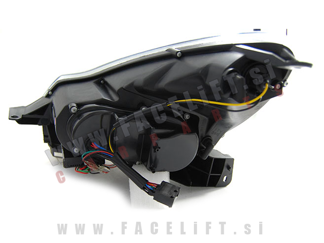 Opel Corsa D / (11-14) / žarometi